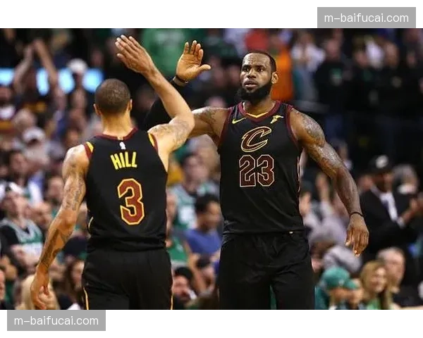 关键时刻攻防效率对比图表显示，骑士在最后三分钟得分效率领跑联盟