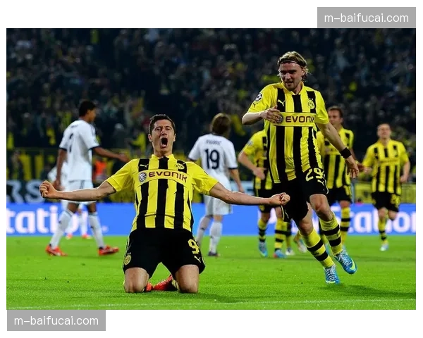 多特蒙德主席瓦茨克怒斥欧足联新规为官僚主义